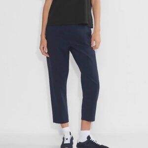 St. John navy blue santana knit crop pants size 8